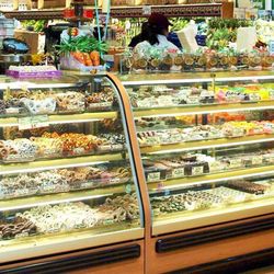 Uncle Giuseppe's Marketplace