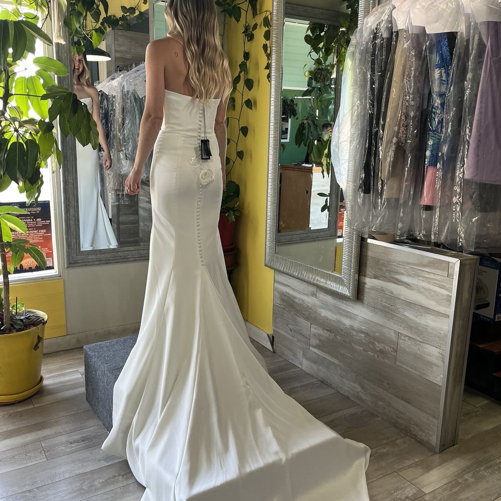 Prestige Tailoring & Dry Cleaning - Sewing & Alterations Near Me - La Mesa, California Prestige Tailoring & Dry Cleaning - Sewing & Alterations Near Me - La Mesa, California