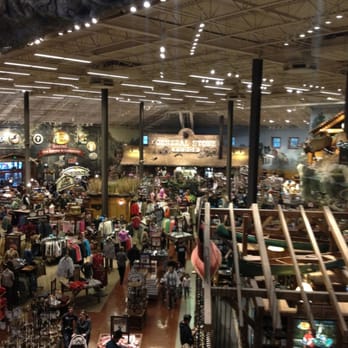 Bass Pro Shops - Outdoor Gear Near Me - Manteca, California