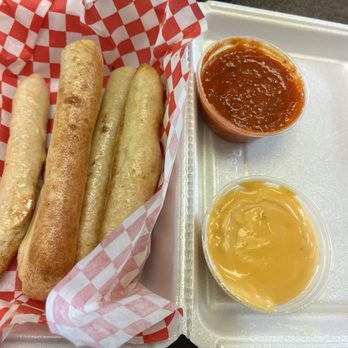 Greek's Pizzeria - Pizza Near Me - Indianapolis, Indiana