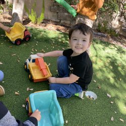 Giggles and Gluesticks Preschool