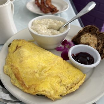 The Breakfast House - Steak omelet - Breakfast & Brunch Near Me - Sarasota, Florida
