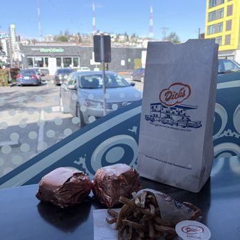 Dick's - Fast Food Near Me - Seattle, Washington