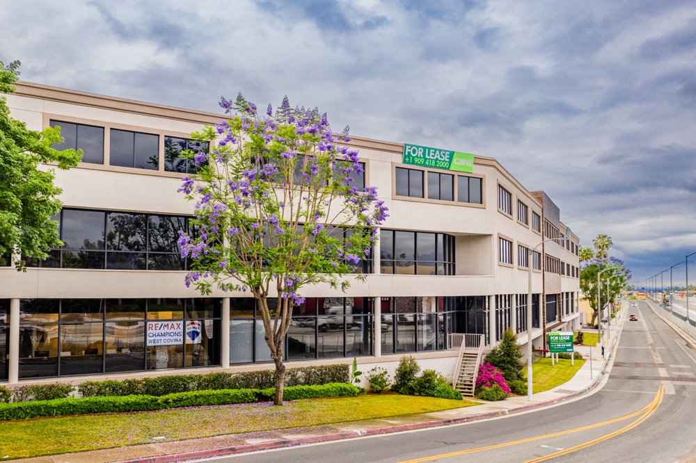 RE/MAX CHAMPIONS Updated September 2024 30 Photos & 27 Reviews