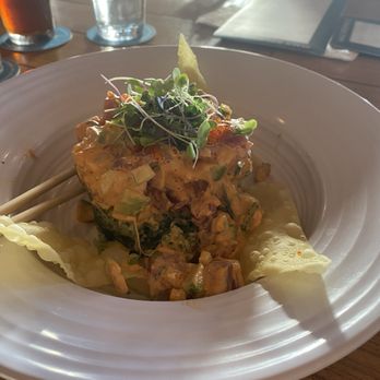 Maui Brewing - Brewpubs Near Me - Lahaina, Hawaii
