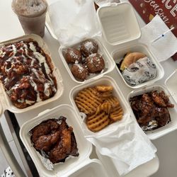 House Of Wings - Teriyaki wings, waffle fries, smash burger, fried Oreos and shake