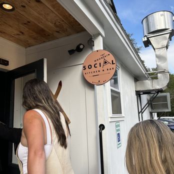 Mountain Social Kitchen & Bar - Entrance - New American Near Me - Bethel, Maine Mountain Social Kitchen & Bar - Entrance - New American Near Me - Bethel, Maine