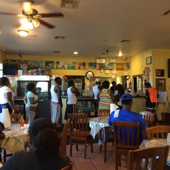 Elaine's Kitchen - Long line! - Caribbean Near Me - Dallas, Texas Elaine's Kitchen - Long line! - Caribbean Near Me - Dallas, Texas