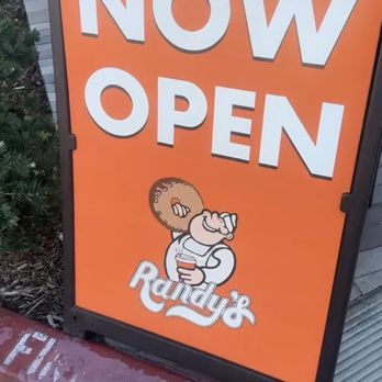 Randy's Donuts - Donuts Near Me - Burbank, California Randy's Donuts - Donuts Near Me - Burbank, California