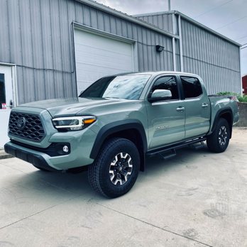 Tintanium - Toyota Tacoma with Apex 70% windshield and Nano Carbon 20% on front doors and Nano Carbon 50% on back doors & back glass - Car Window Tinting Near Me - Nicholasville, Kentucky Tintanium - Toyota Tacoma with Apex 70% windshield and Nano Carbon 20% on front doors and Nano Carbon 50% on back doors & back glass - Car Window Tinting Near Me - Nicholasville, Kentucky