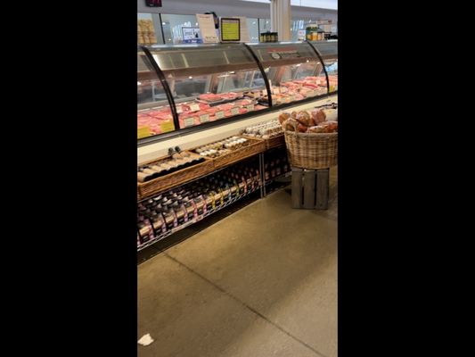 Nino Salvaggio International Marketplace by null