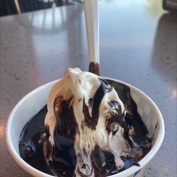 Anderson's Frozen Custard - Hot fudge sundae - Desserts Near Me - Buffalo, New York
