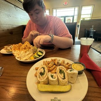 Amsterdam Cafe - New American Near Me - Auburn, Alabama