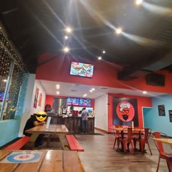 S&S CheeseSteaks - Dining area