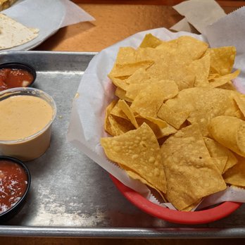 Burrito Loco - Chips, queso, and salsa. The salsa is delicious! - Mexican Near Me - Mooresville, North Carolina