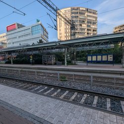 Tikkurilan rautatieasema - Train Station