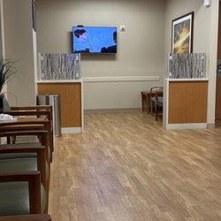 Memorial Hermann Imaging Center - Katy - Waiting area with tv