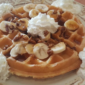 Another Broken Egg Cafe - Fosters - Breakfast & Brunch Near Me - Pearland, Texas