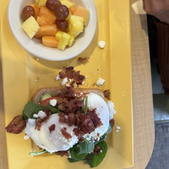 Bakers Square - Avocado toast & fruit bowl as a side - American Near Me - Chicago, Illinois