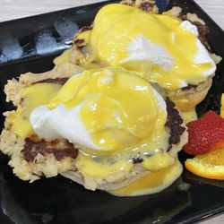 Crab Cake Benedict