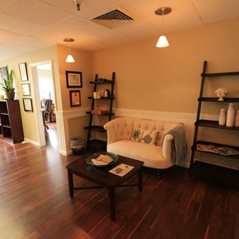 West Maui Counseling Center - West Maui Counseling Center Waiting Room - Psychologists Near Me - Lahaina, Hawaii West Maui Counseling Center - West Maui Counseling Center Waiting Room - Psychologists Near Me - Lahaina, Hawaii