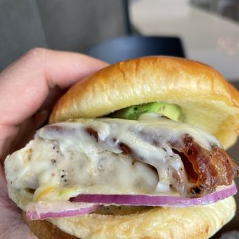 Summer House - Venice Beach Chicken Sandwich - Burgers Near Me - Chicago, Illinois Summer House - Venice Beach Chicken Sandwich - Burgers Near Me - Chicago, Illinois