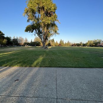 Las Palmas Park - Parks Near Me - Sunnyvale, California