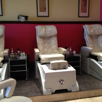 Phoenix Nail and Spa - Pedicure stations with massage - Nail Salons Near Me - Lake Forest, Illinois Phoenix Nail and Spa - Pedicure stations with massage - Nail Salons Near Me - Lake Forest, Illinois