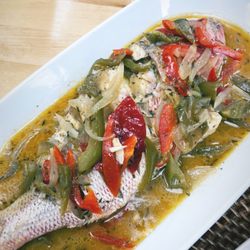 Pops And Poosh Caribbean Kitchen - Stew fish