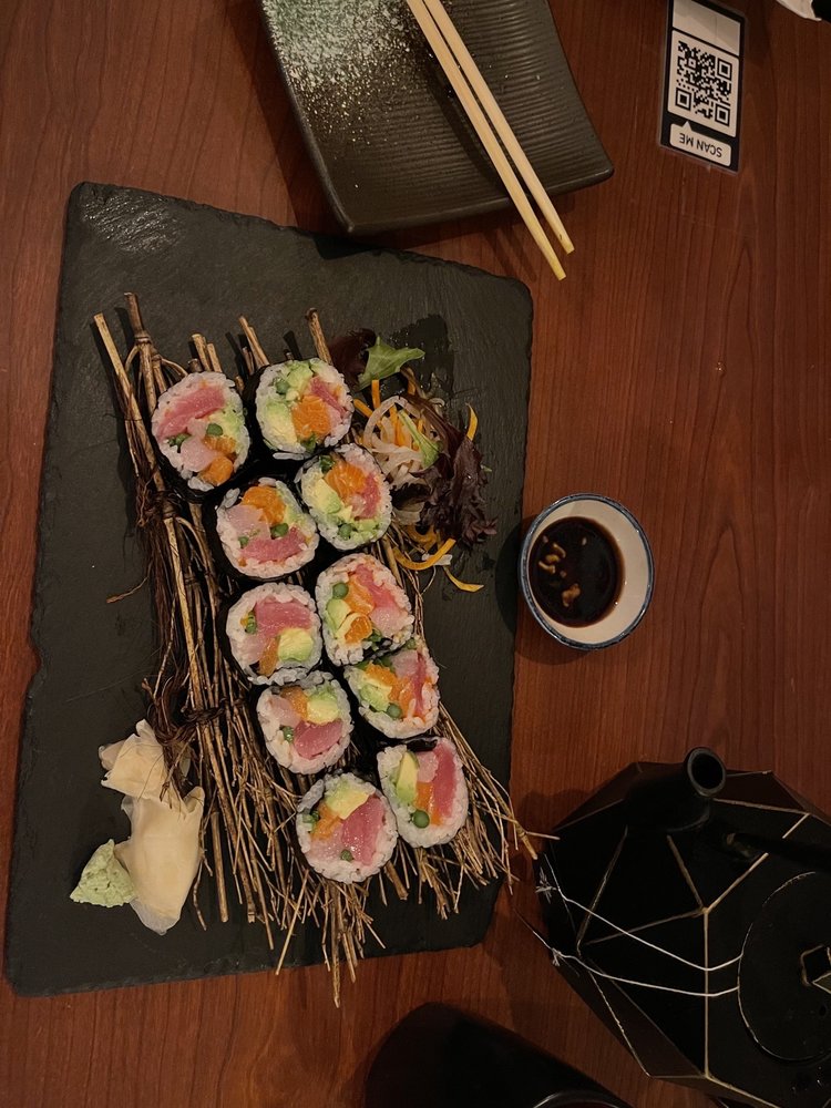 Rooster Thai Sushi Image