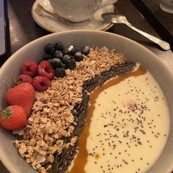 Sugar Junction - Chia Bowl // okay, bit lacking - Coffee & Tea Near Me - Manchester, XGM Sugar Junction - Chia Bowl // okay, bit lacking - Coffee & Tea Near Me - Manchester, XGM