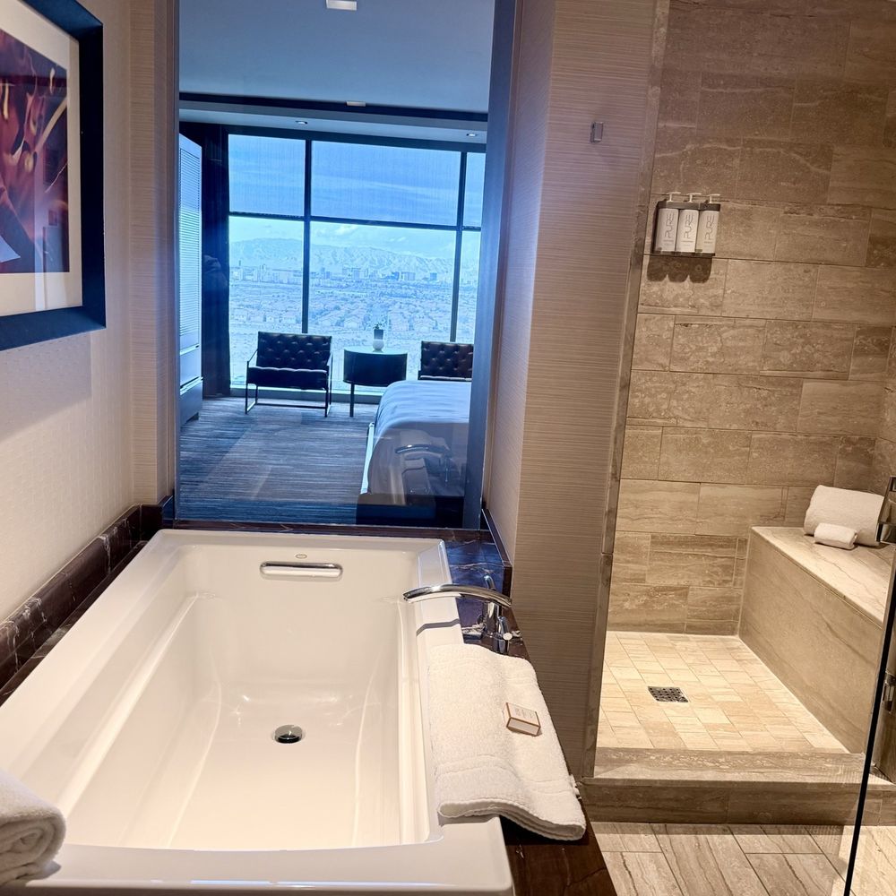 M Resort Spa Casino - Large soaking tub - Hotels Near Me - Henderson, Nevada