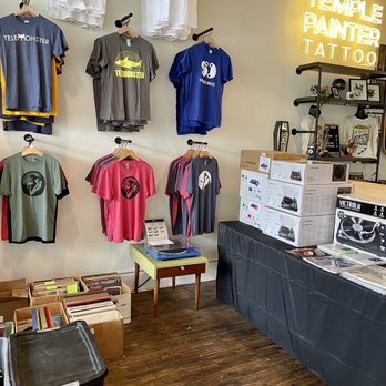 Yellow Racket Records - T-shirts, turntables, vinyl sleeves - Vinyl Records Near Me - Chattanooga, Tennessee Yellow Racket Records - T-shirts, turntables, vinyl sleeves - Vinyl Records Near Me - Chattanooga, Tennessee