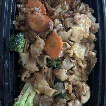 Thai Belly - Pad See Ew - Thai Near Me - Anaheim, California Thai Belly - Pad See Ew - Thai Near Me - Anaheim, California