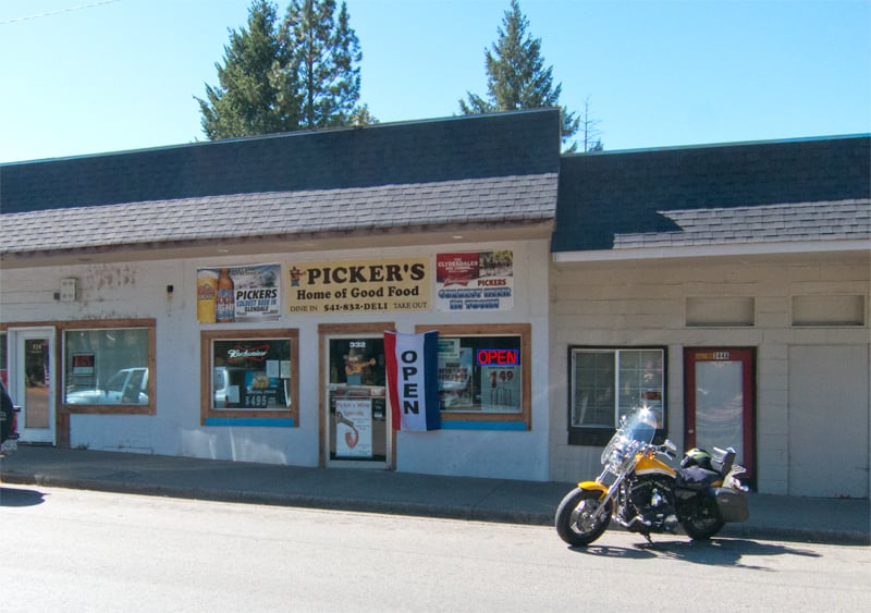 Picker's Logo