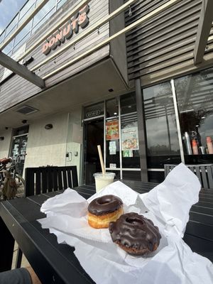 Randy's Donuts by null