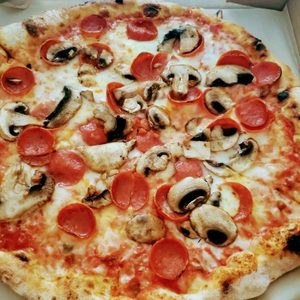 PIACERE WOOD FIRED PIZZA - 120 Photos & 83 Reviews - 158 NE 27th St