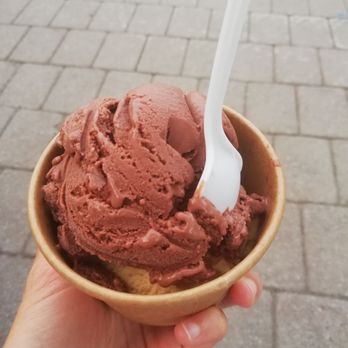 Hartley - Ice Cream & Frozen Yogurt Near Me - Saint-Lambert, Quebec