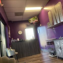 Jean Marie Wax and Spa - pov from waiting area