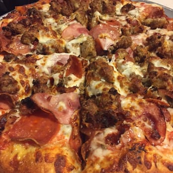 Lamppost Pizza - The linebacker - Pizza Near Me - Sacramento, California Lamppost Pizza - The linebacker - Pizza Near Me - Sacramento, California