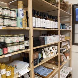 Henry Got Crops Farm Market - Holiday gifts!