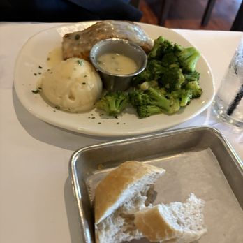 Bonefish Grill - Salmon with lemon caper sauce, mashed potatoes, and broccoli - Seafood Near Me - Pensacola, Florida