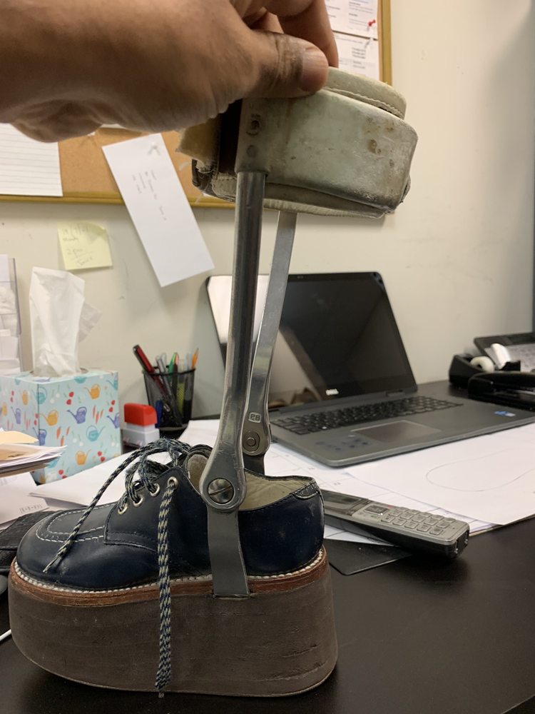 FOOT SOLUTIONS Updated August 2024 11196 Tamiami Trl N, Naples