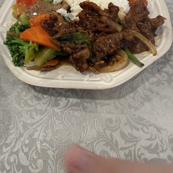 China Valley - Plate with different entree items. - Szechuan Near Me - Oro Valley, Arizona China Valley - Plate with different entree items. - Szechuan Near Me - Oro Valley, Arizona