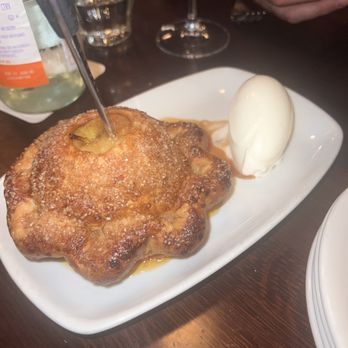 Chi Spacca - Whole Apple Pie - Italian Near Me - Los Angeles, California Chi Spacca - Whole Apple Pie - Italian Near Me - Los Angeles, California