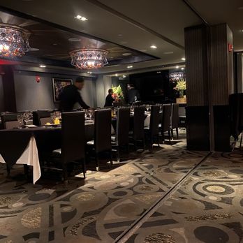 Morton's The Steakhouse - Private room - Steakhouses Near Me - New York, New York