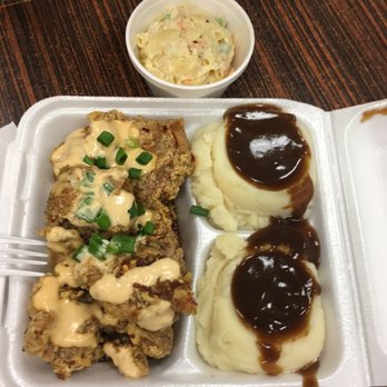 Pine Tree Cafe - spicy garlic chicken with mashed potatoes - Breakfast & Brunch Near Me - Kailua-Kona, Hawaii