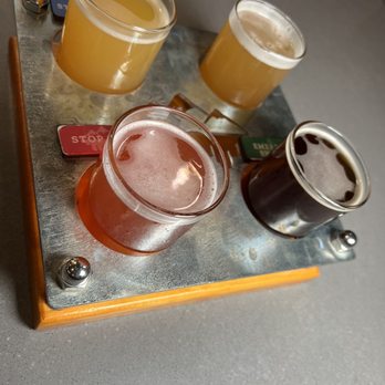 Urban Lodge Brewing - Flight - Brewpubs Near Me - Hartford, Connecticut Urban Lodge Brewing - Flight - Brewpubs Near Me - Hartford, Connecticut