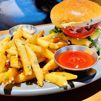 The Henry - All-American Burger* - Coffee & Tea Near Me - Coronado, California
