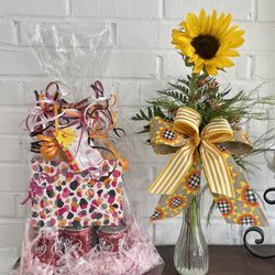 Friendly Florist - Snack Pack and Single Sunflower Vase